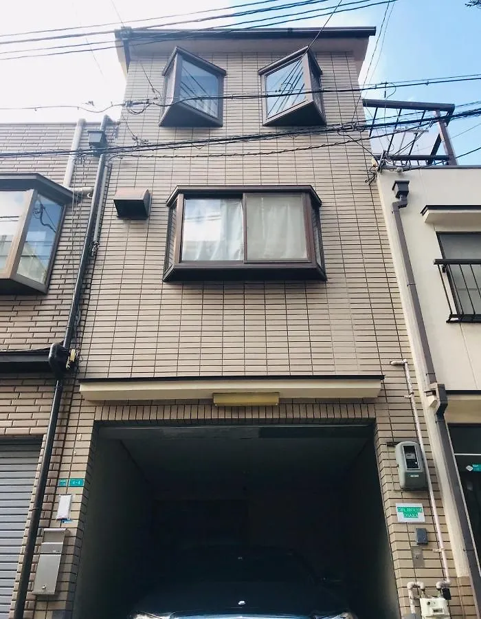 Nyaraló 駐車場付き!近徒歩2分!難波,道頓堀エリアまで1駅!Usjまで15分!観光好立地の戸建! Villa Oszaka