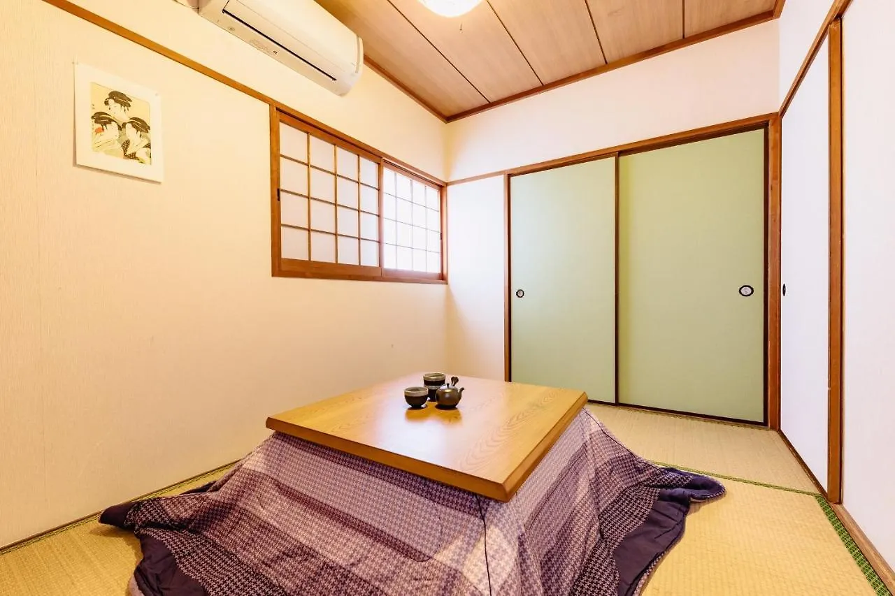Villa 駐車場付き!近徒歩2分!難波,道頓堀エリアまで1駅!Usjまで15分!観光好立地の戸建! Ōsaka 0*,  Japan