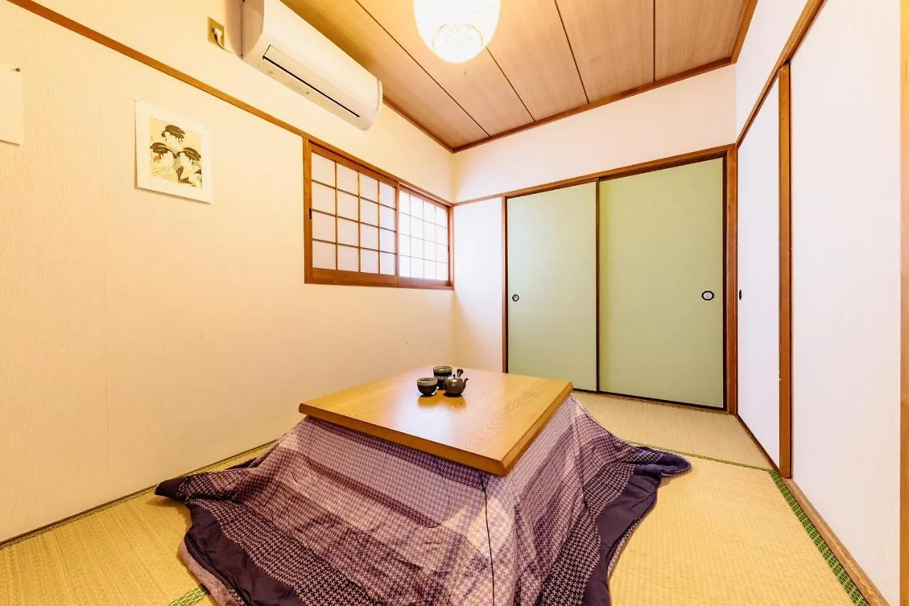 Villa 駐車場付き!近徒歩2分!難波,道頓堀エリアまで1駅!Usjまで15分!観光好立地の戸建! Ōsaka 0*,